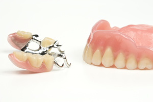 入れ歯の長期使用は何がいけないの？